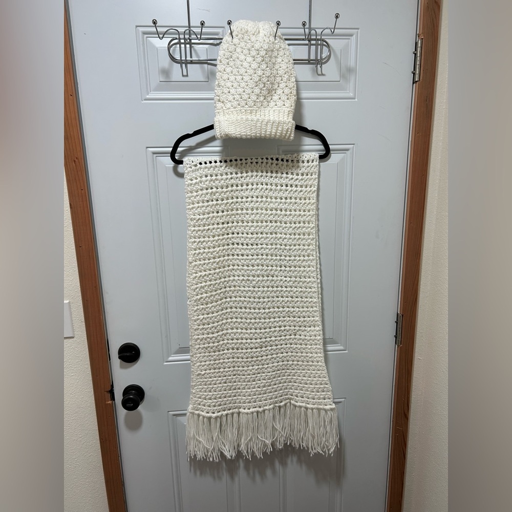 Elegant White Knit Scarf and Hat Set